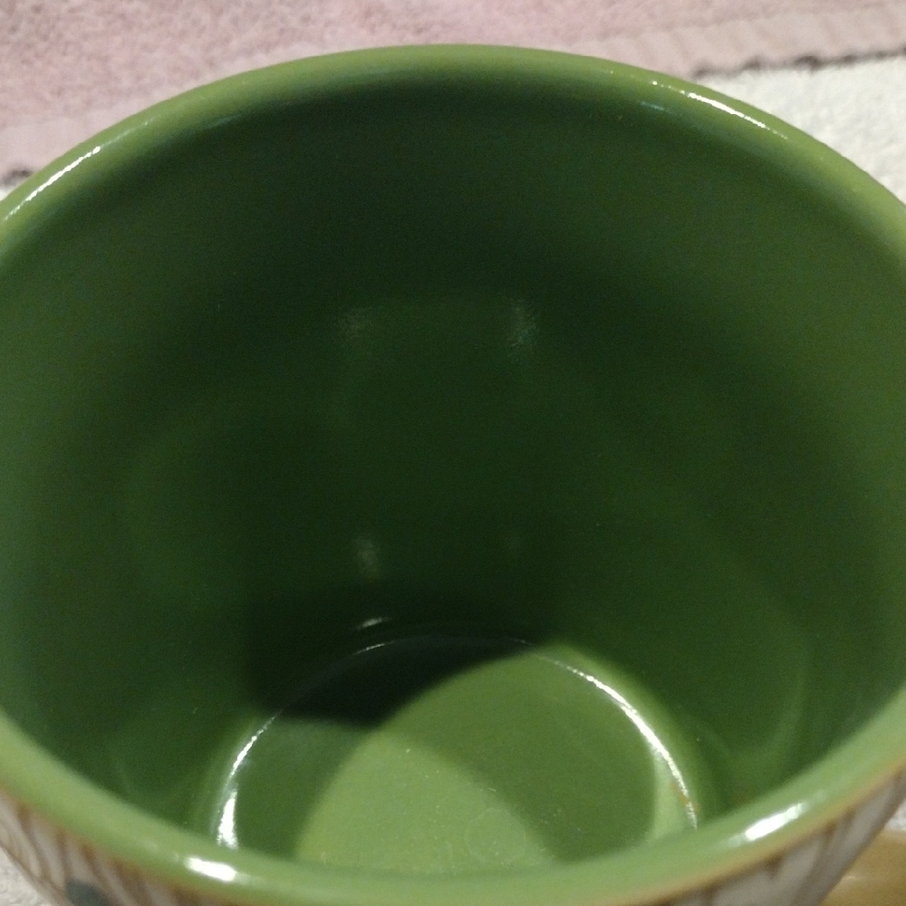 2 For 8 Sale, Marvel Chic And Stylish I Am Groot Mug with Green Interior - Picture 4 of 6
